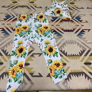 Ranch Dressn Sunflower Workout Set